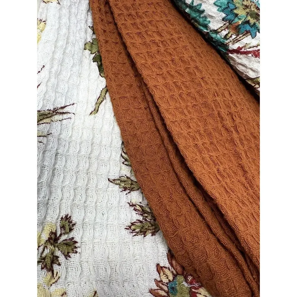 April Cornell Tablecloth 60X84” Wildflowers 3 Matching Kitchen Dish Tea Towels